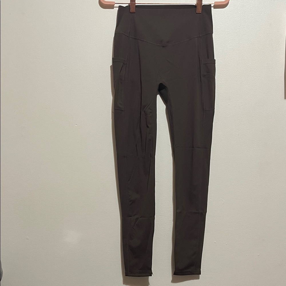 Brown Booty lifting Leggings with Pockets